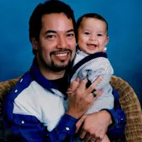 Transgender ini ubah diri jadi 'naga'.