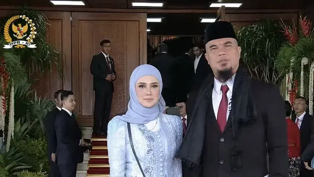 Tampilan Artis hingga Politikus Kenakan Kebaya dengan Berbagai Warna saat Pelantikan Prabowo-Gibran. [Youtube MPR]