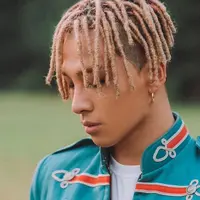 Taeyang BigBang berambut gimbal (Instagram/@youngbae)