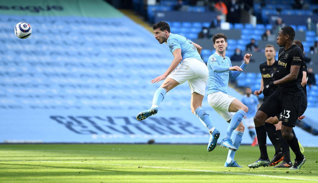 Di usia mudanya, ia memiliki karir yang cemerlang di level klub. Saat ini Ruben bermain bersama Manchester City setelah didatangkan dari Benfica pada tahun 2020. Biaya kedatangannya juga tak murah, The Citizen harus merogoh kocek 65 juta poundsterling. (Foto: AFP/fdsdsdasdasf)