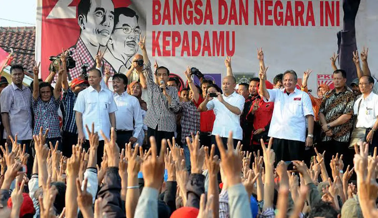 Jokowi terus melakukan kampanye di sejumlah wilayah. Di Bojong Gede, Jokowi disambut ribuan massa (Liputan6.com/Herman Zakharia)