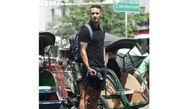 7 Potret Raphael Maitimo, Eks Timnas yang Dikabarkan Dekat dengan Agnez Mo