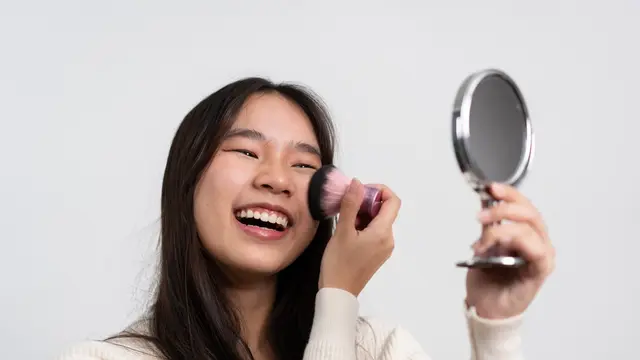 Wajah Bruntusan pada Remaja Sering Bikin Galau, Ternyata Begini Cara Mengatasinya