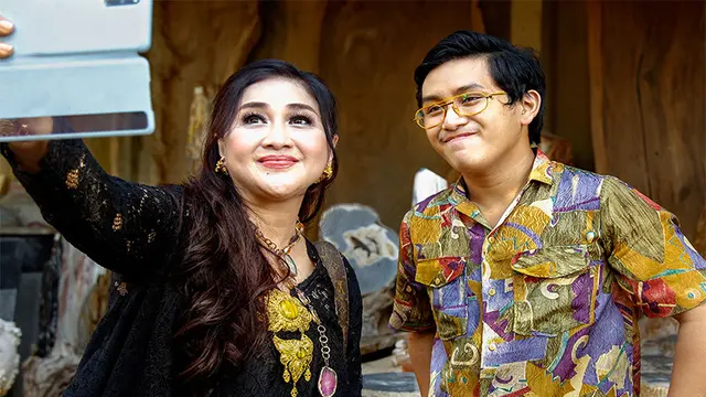 Ian Wibowo Berikan Penghargaan ke Paramitha Rusady