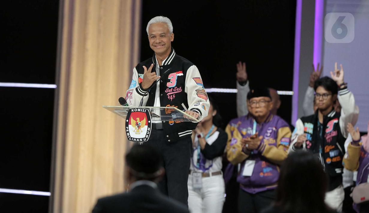 Calon Presiden nomor urut 3 Ganjar Pranowo saat mengikuti Debat Kelima Pilpres 2024 di Jakarta Convention Center (JCC), Jakarta, Minggu (4/2/2024). (Liputan6.com/Angga Yuniar)