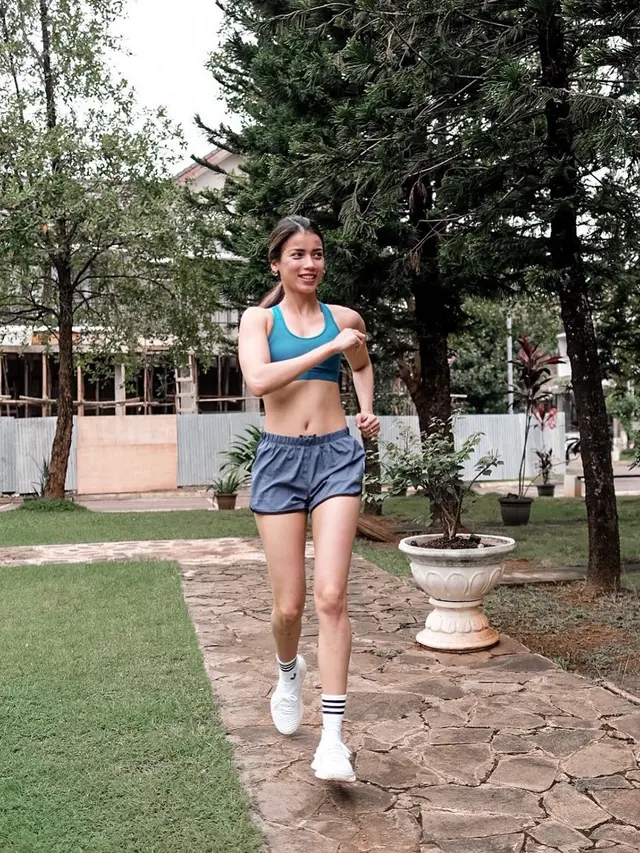 Potret Sabrina Chairunnisa Saat Berolahraga. (Sumber: Instagram/sabrinachairunnisa_)