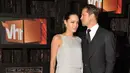 Drama kehidupan Angelina Jolie dan Brad Pitt memang terus bergulir. Proses cerai tak kunjung usai, justru menambah permasalahan di antara Pitt dan Jolie. Kabar terbaru, Pitt mengkhawatirkan soal pendidikan anak-anaknya. (AFP/Frazer Harrison)