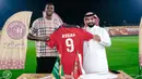 Assan Ceesay didatangkan Damac FC dari Lecce pada awal musim 2023/2024. Saat ini ia berstatus sebagai top skor bersama timnas Gambia dengan catatan 13 gol dari 36 laga. Bersama Damac FC hingga kini ia telah mencetak 5 gol dari total 10 laga di semua kompetisi. (twitter.com/DAMAC_CLUB_EN)