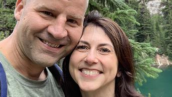 Mantan Istri Jeff Bezos, MacKenzie Scott Gugat Cerai Suami Barunya