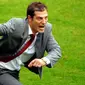 Croation national football team coach Slaven Bilic celebrates after Darijo Srna scored the opening goal against Germany during their Euro 2008 Championships Group B match on June 12, 2008 at Woerthersee stadium in Klagenfurt. AFP PHOTO/VINCENZO PINTO