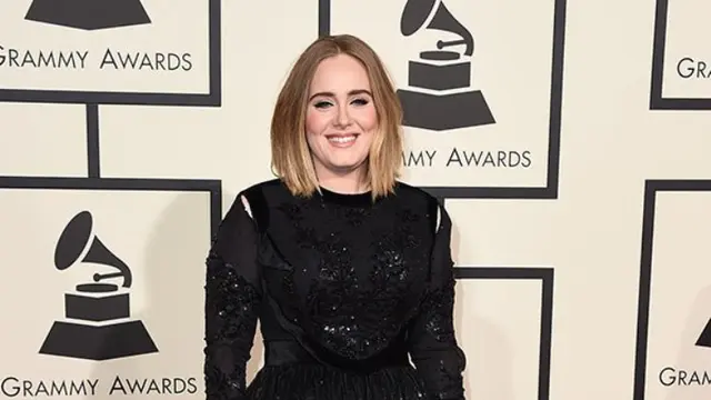 Adele di Grammy Awards