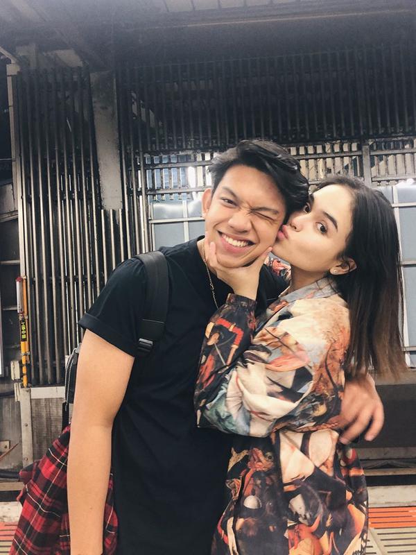 Move on dari Awkarin, Gaga kini punya kekasih baru, Laura. (Sumber: Instagram/@gagamuhammad)