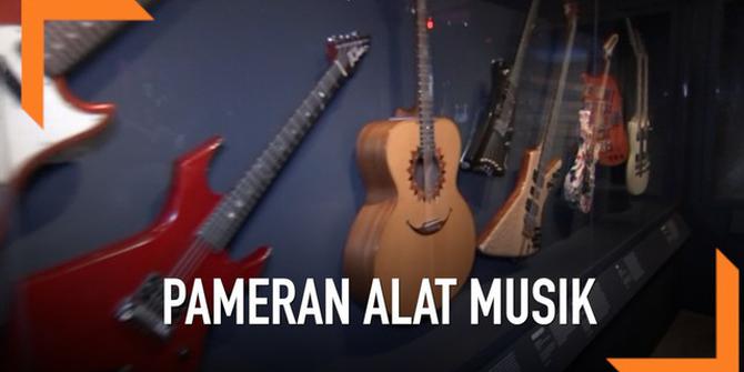 VIDEO: Pameran Instrumen Rock N' Roll Legendaris di New York