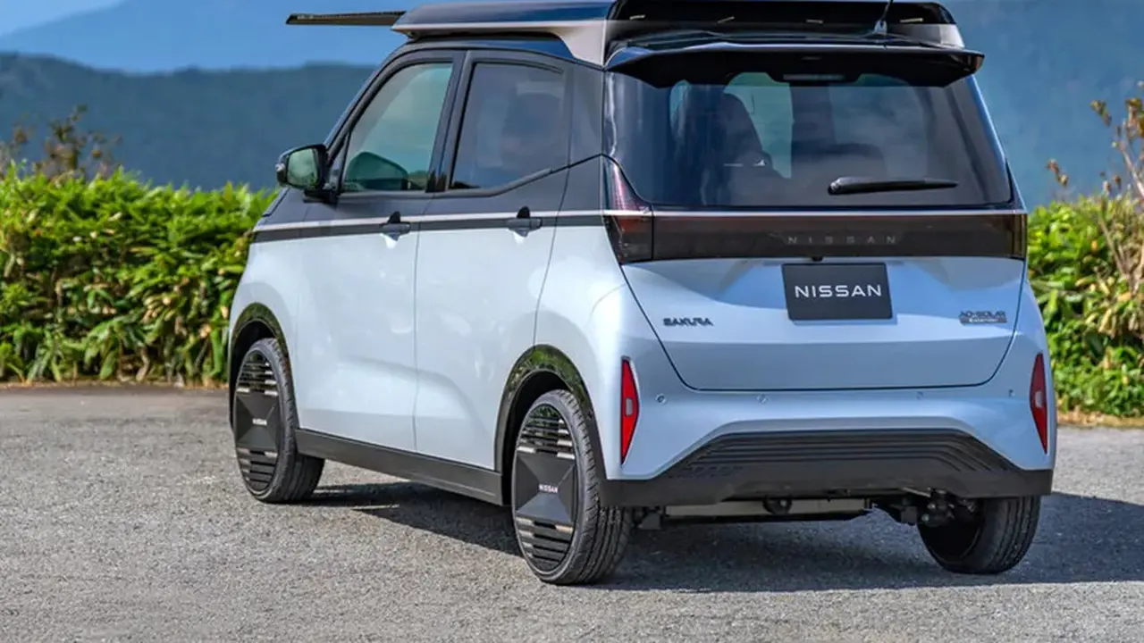 Nissan dengan teknologi Ao-Solar Extender