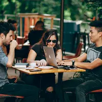 Belajar dari Zodiak yang Paling Konsisten Menjaga Batasan Diri dalam Hubungan