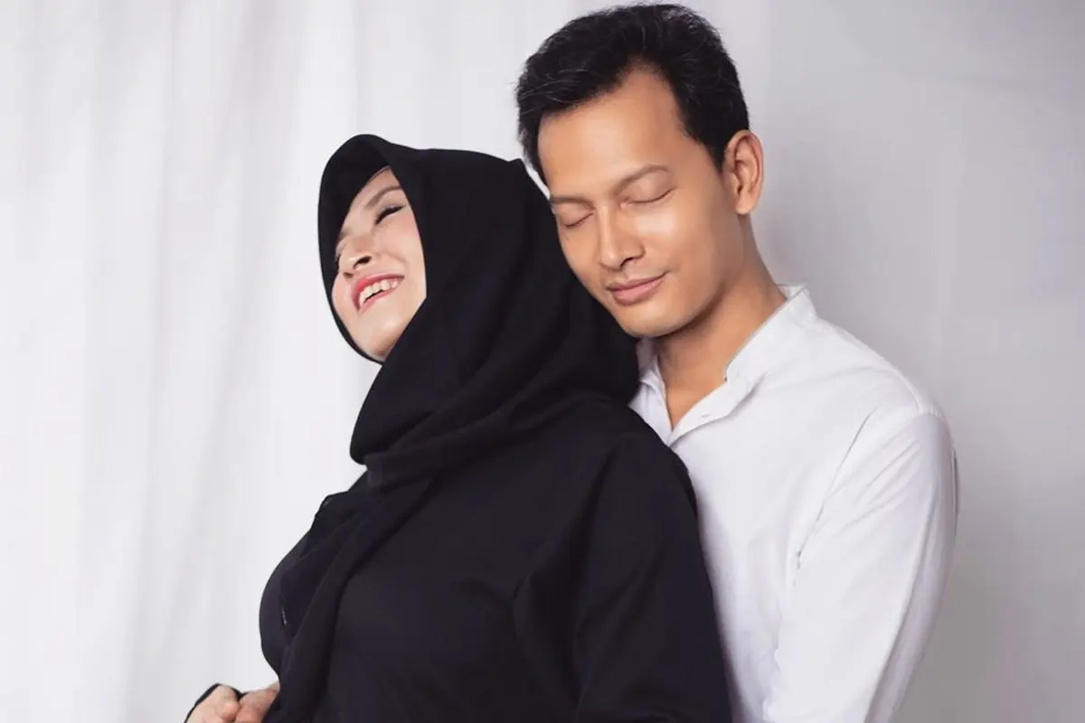 [Fimela] Fedi Nuril dan Vanny Widyasasti
