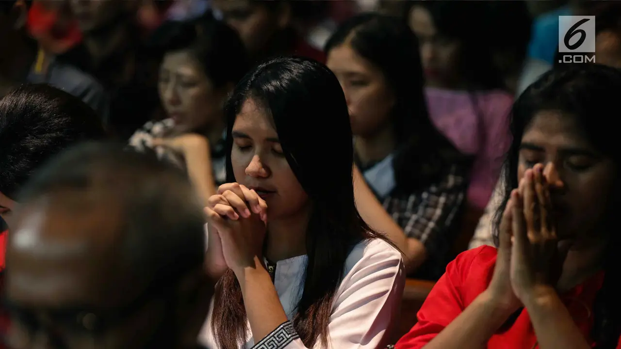 Dihadiri Ribuan Jemaat, Uskup Agung Jakarta Pimpin Misa Pontifikal Natal