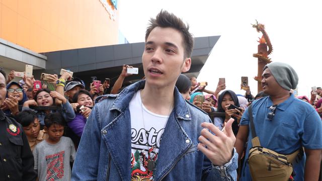 [Bintang] Stefan William