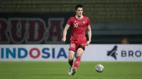 Pemain Timnas Indonesia, Elkan Baggott saat menghadapi Burundi pada laga pertama persahabatan FIFA Matchday di Stadion Patriot Candrabhaga, Bekasi, Sabtu (25/3/2023) malam WIB. (Bola.com/Bagaskara Lazuardi)