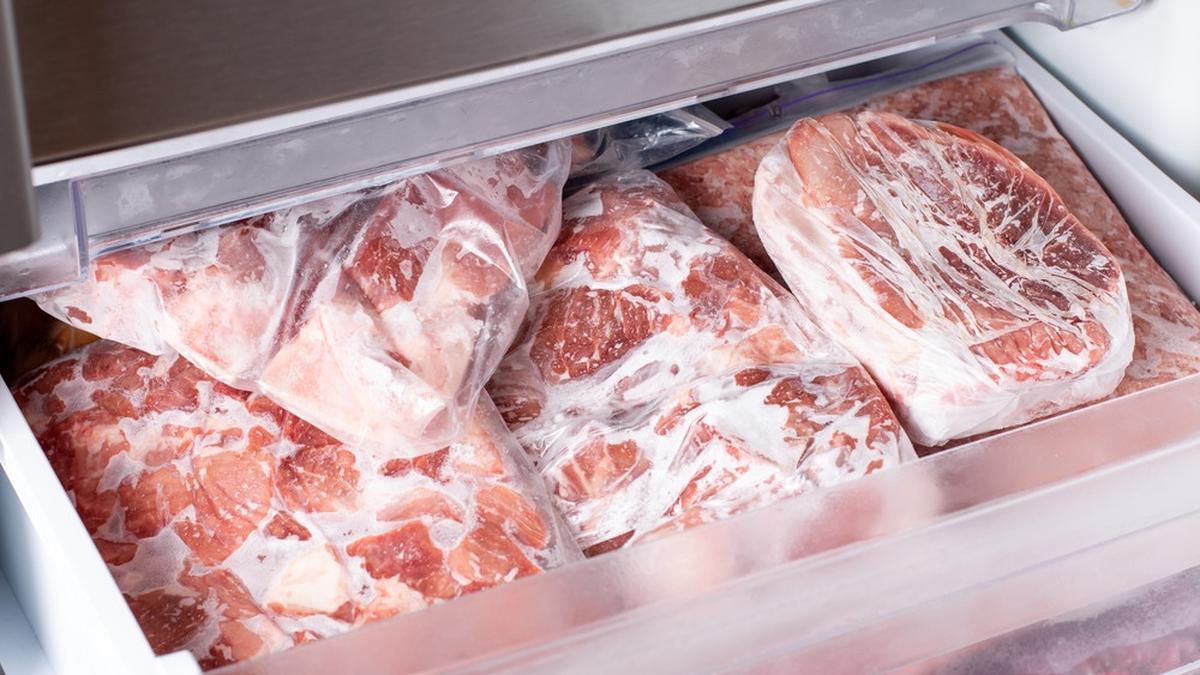 ⁠Masih Banyak yang Keliru, Begini Cara Menyimpan Daging Kurban di Freezer Biar Tahan Lama