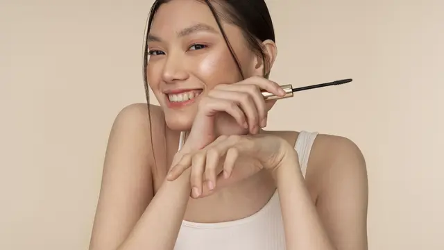 Mengenal Tren Makeup Terbaru, Cloud Skin Makeup (photo by freepik.com)