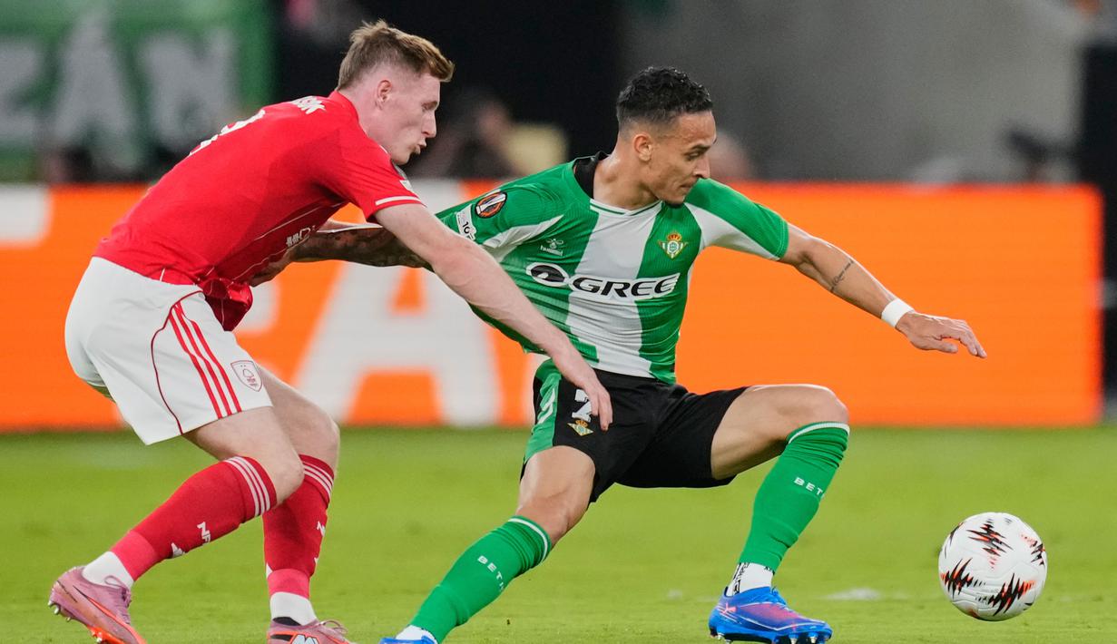 Pertandingan berlangsung ketat dan penuh drama, dengan Antony menjadi tokoh utama tuan rumah berkat gol telatnya di menit ke-85 yang menutup laga dengan skor 2-2. (AP Photo/Jose Breton)