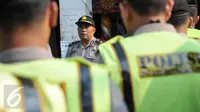 Jelang perayaan Idul Adha Polres Johar Baru akan mengamankan kawasan yang menjadi tempat tawuran antara Kampung Rawa dan Tanah Tinggi 12, Jakarta (23/9/2015). Polres Johar Baru mengimbau warga untuk tidak takbir keliling (Liputan6.com/Gempur M Surya)