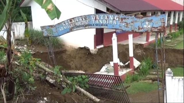 Usai Dilanda Banjir Bandang, Ratusan Rumah Warga di Tapanuli Selatan Hancur Ditelan Bencana Tanah Bergerak