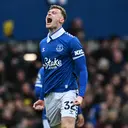 Manchester United Pantau Jarrad Branthwaite dan Adrien Truffert di Tengah Isu Martinez