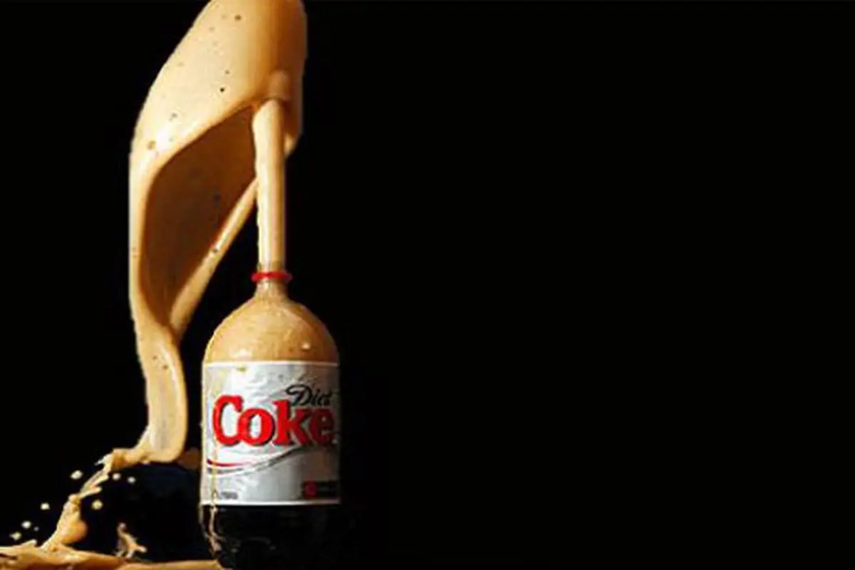 Bosan? 5 Eksperimen Mentos dan Diet Coke Ini Sikat Habis Suntukmu