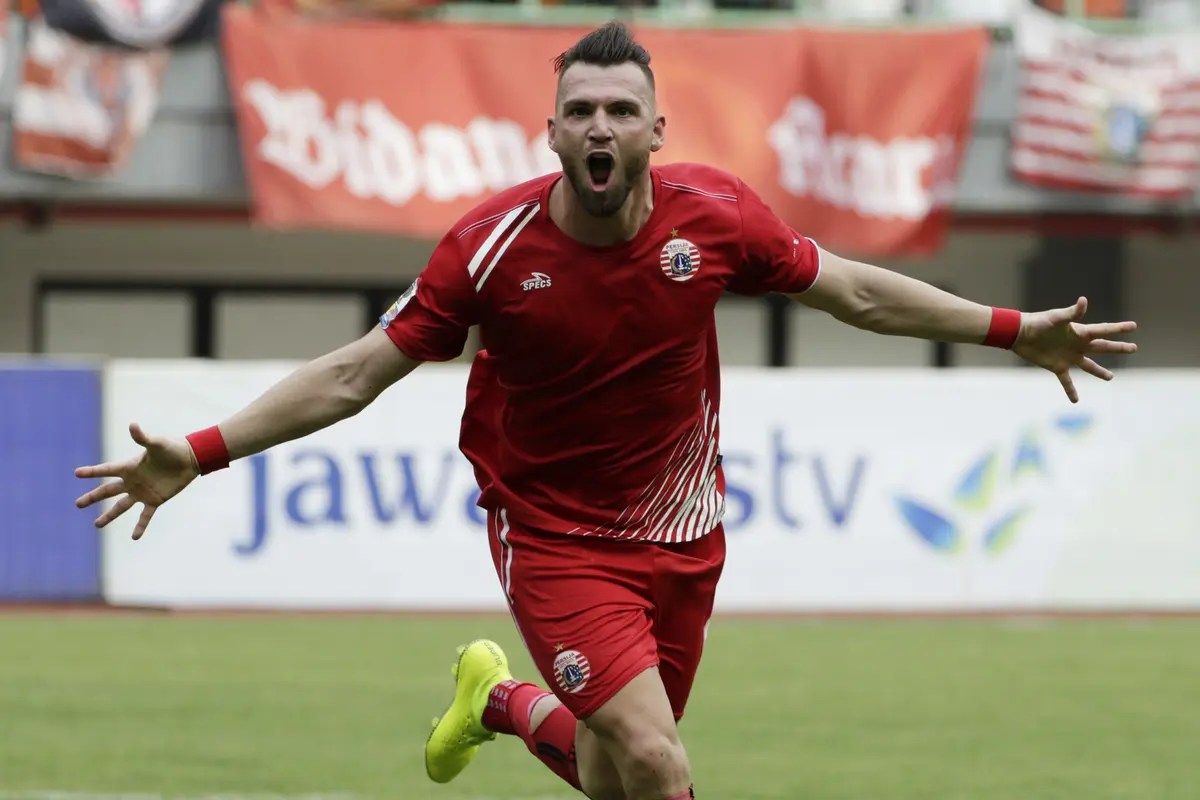 Striker Persija Jakarta, Marko Simic, merayakan gol yang dicetaknya ke gawang 757 Kepri Jaya. (Bola.com/Yoppy Renato)