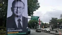 Jalan Layang Pasupati di Kota Bandung berubah nama menjadi Jalan Layang Prof Mochtar Kusumaatmadja, Selasa (1/3/2022). (Foto: Liputan6.com/Huyogo Simbolon)