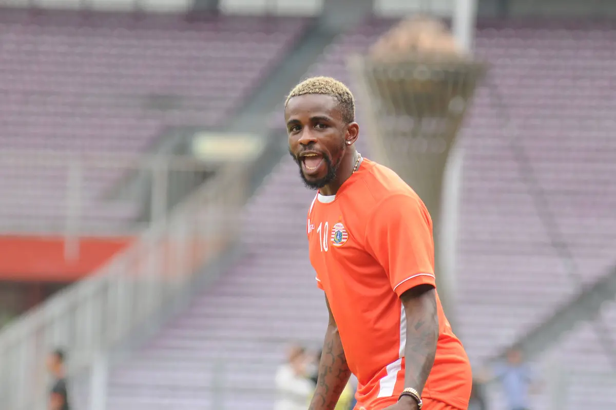 Greg Nwokolo