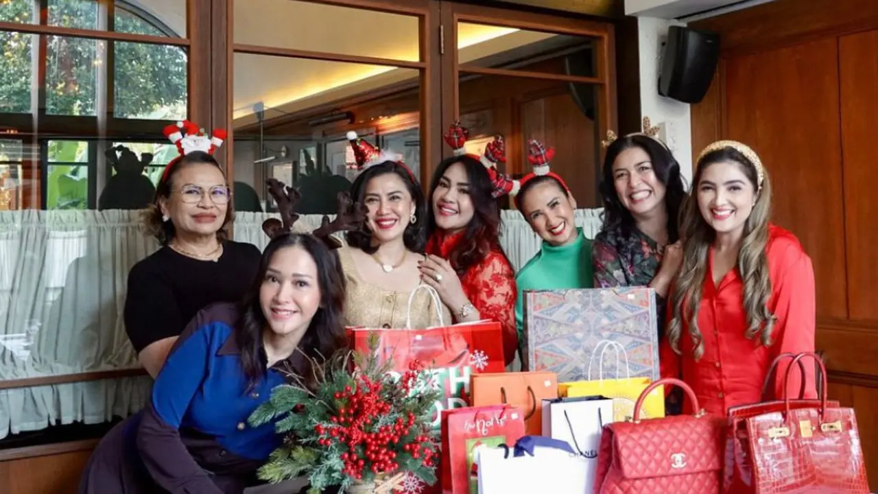 Potret acara arisan bersama geng sugar mama, sumber Instagram: @maiaestiantyreal