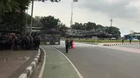 Persiapan Kawal Demo Ojol, Polisi Bersiaga di Patung Kuda