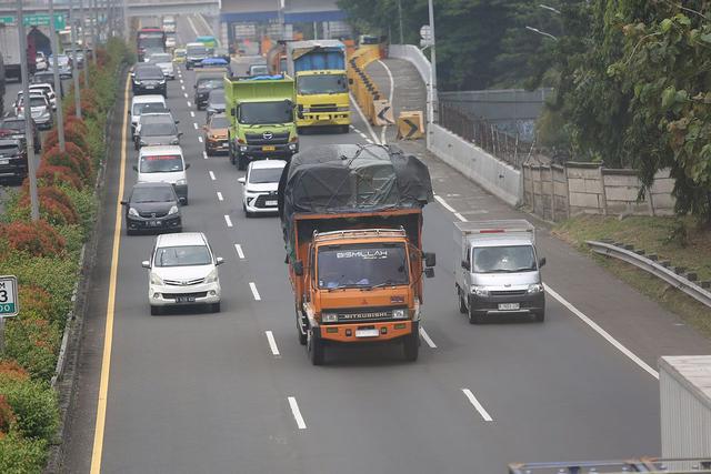 Pembatasan Kendaraan Berat (sumbu 3 ke atas) Sudah Diberlakukan Mulai 13-29 Maret