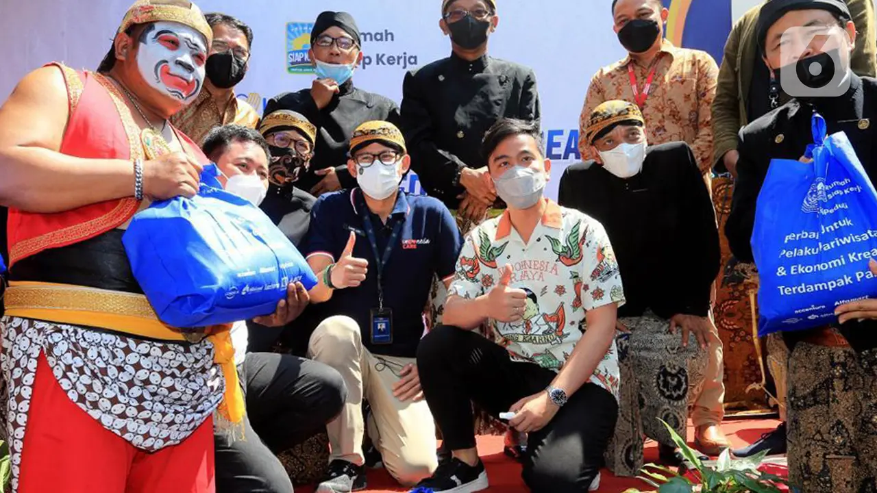 Sandiaga dan Gibran Sepakat Kembangkan Kesenian Ekonomi Kreatif