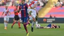 <p>Barcelona sukses mengalahkan Rayo Vallecano dengan skor 3-0. (MANAURE QUINTERO / AFP)</p>