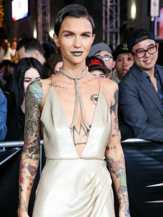 Ruby Rose adalah salah satu aktris yang membintangi film "xXx: Return of Xander Cage",  teater TCL Chinese di Los Angeles, California, AS, Kamis (19/1). (AP Photo/ Rich Fury)