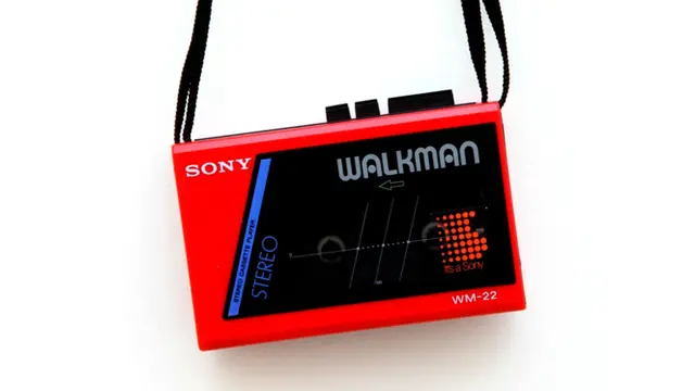 Ekspresi Tak Terduga Anak Jaman Sekarang Saat Lihat Walkman 