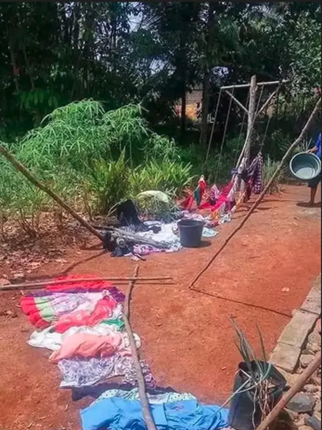 6 Momen Apes Jemur Pakaian Ini Bikin Elus Dada, Ada Saja Dramanya