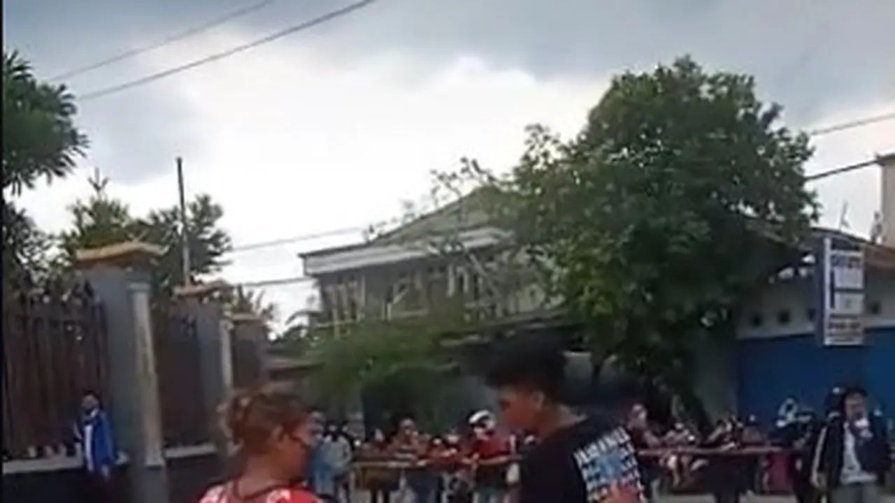 8 Momen Lucu Saat Demo Omnibus Law Bikin Ngakak abis