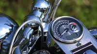 6 Penyebab Indikator Bensin Motor Tidak Berfungsi