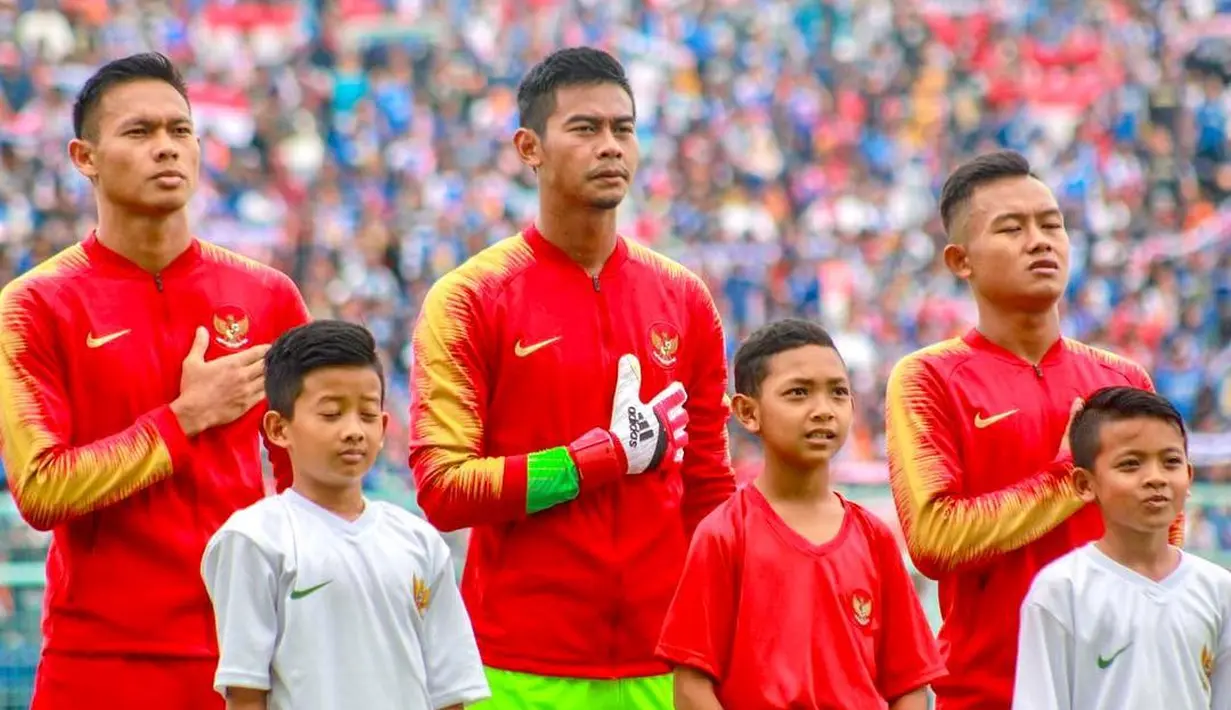Satria Tama kerap menjadi pilihan utama saat di Timnas U23. Ia selalu tampil apik saat dipercaya pelatih timnas untuk turun dari menit pertama. Kiper nomor 20 ini digadang-gadang menjadi kiper tangguh Indonesia di masa yang akan datang. (Liputan6.com/IG/@satriatama23)