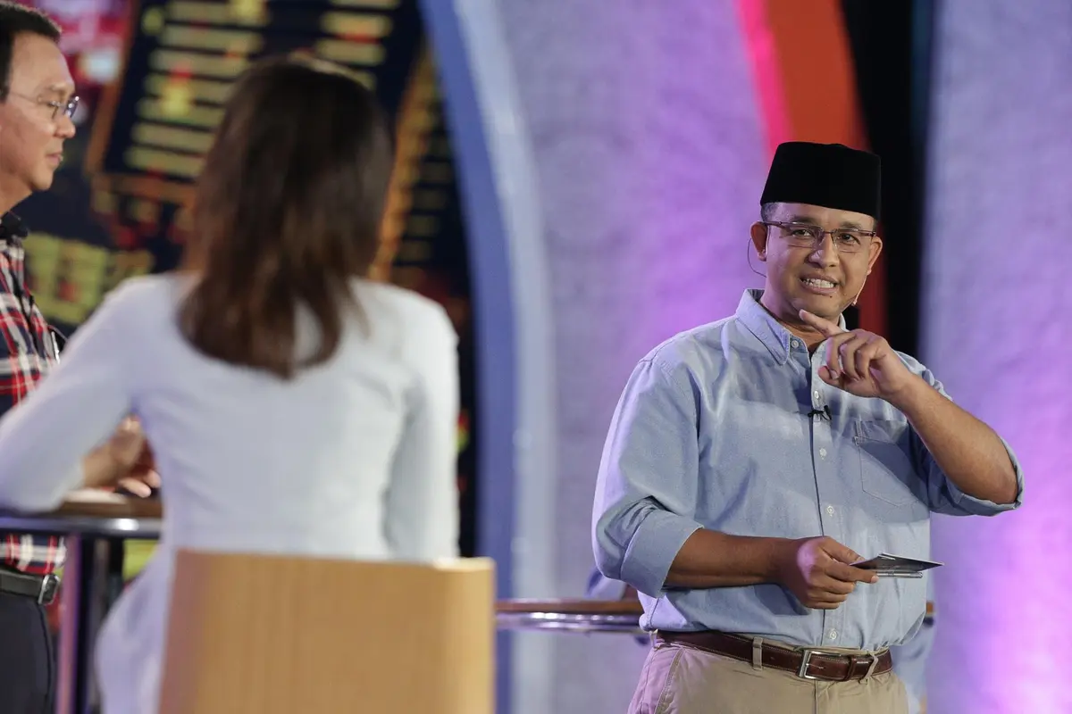 Debat Sengit Ahok dan Anies Baswedan