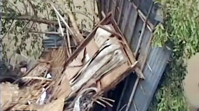 Belasan Rumah Amblas Digerus Sungai Ciujung