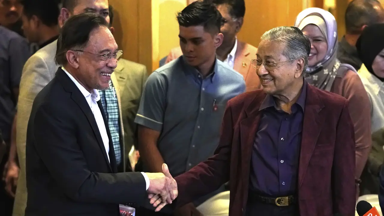 Mahathir Mohamad Mundur sebagai PM Malaysia