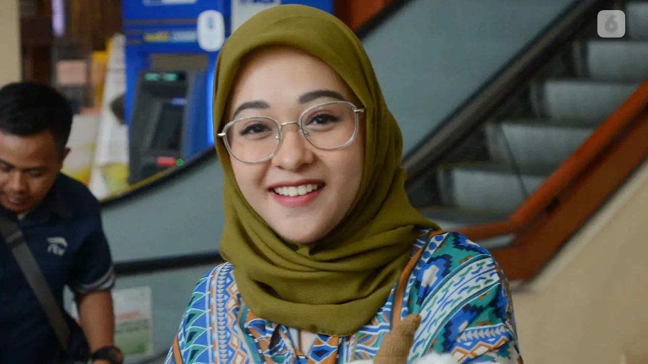 [Bintang] Poppy Bunga
