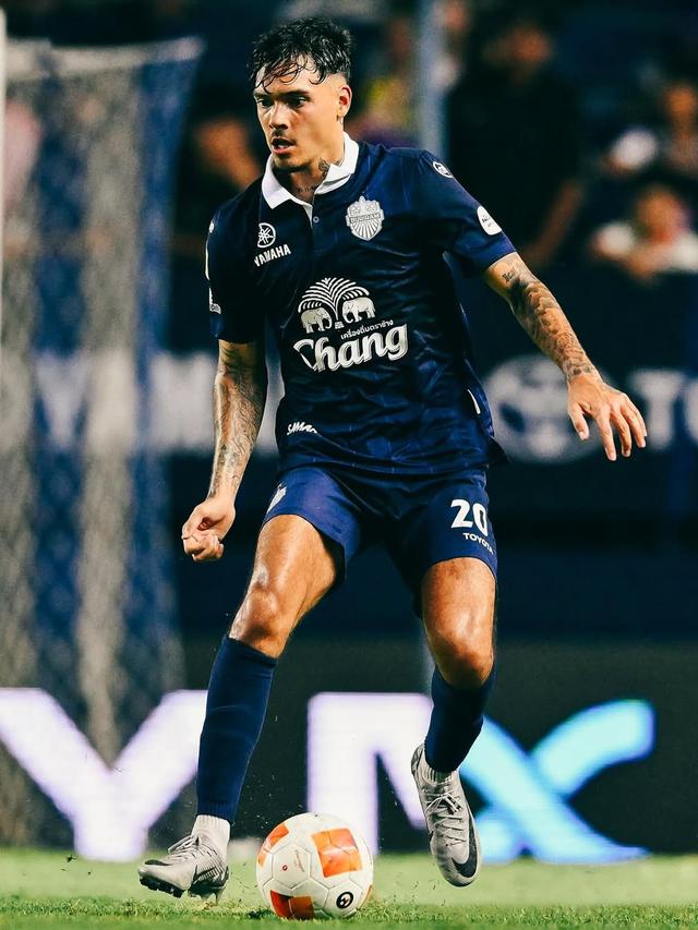Shayne Pattynama - Buriram United