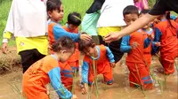 Peduli dengan pendidikan dan lingkungan, Dik Doank bangun sekolah alam